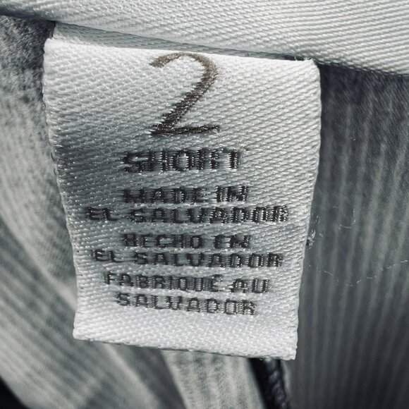 Chicos Perfect Stretch Shorts Womens 2 Large Short Black White Stripe Pull On - Picture 5 of 12